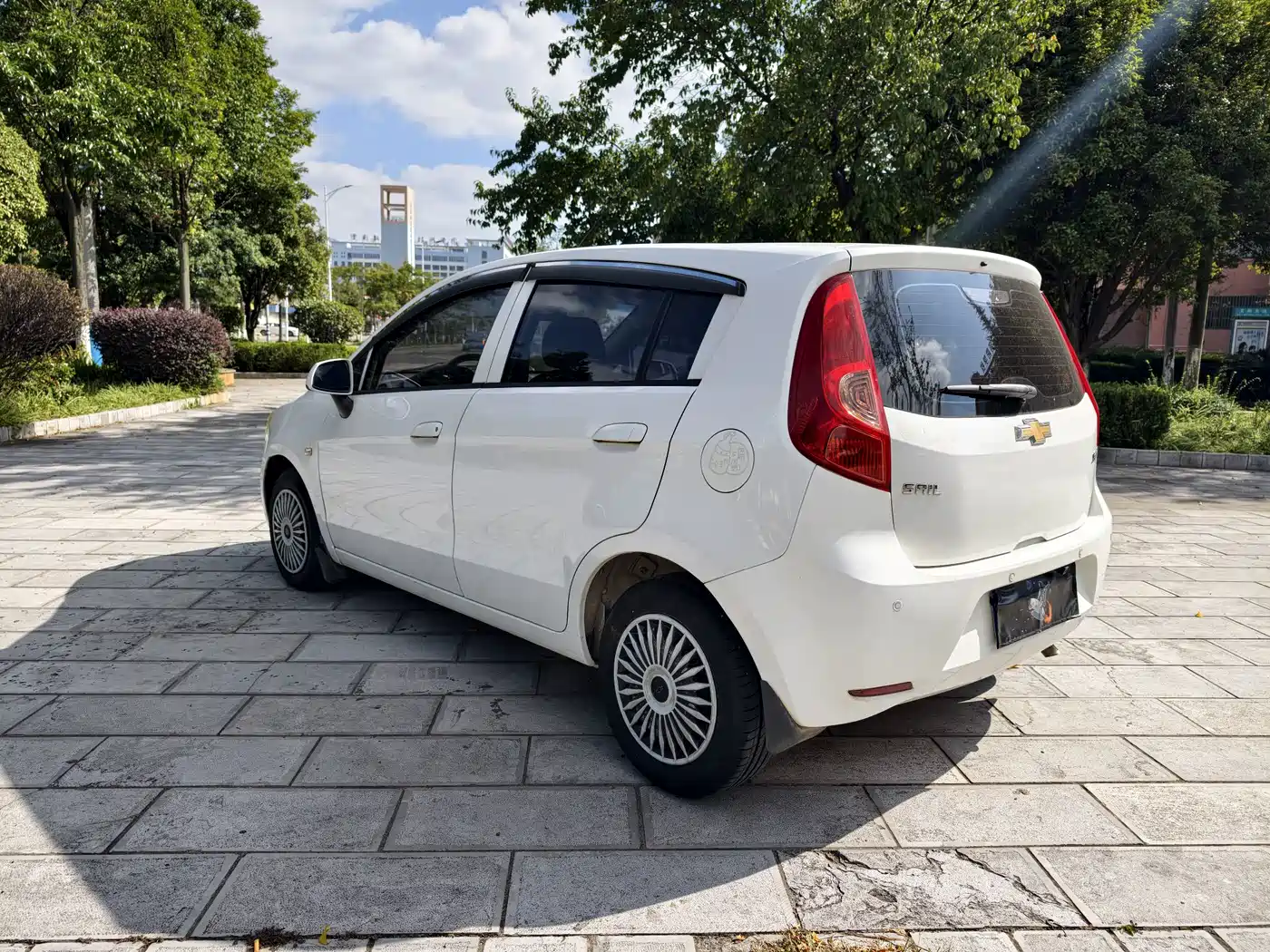 Chevrolet Sail 2012 2011 Hatchback 1.4L Manual Happiness Edition