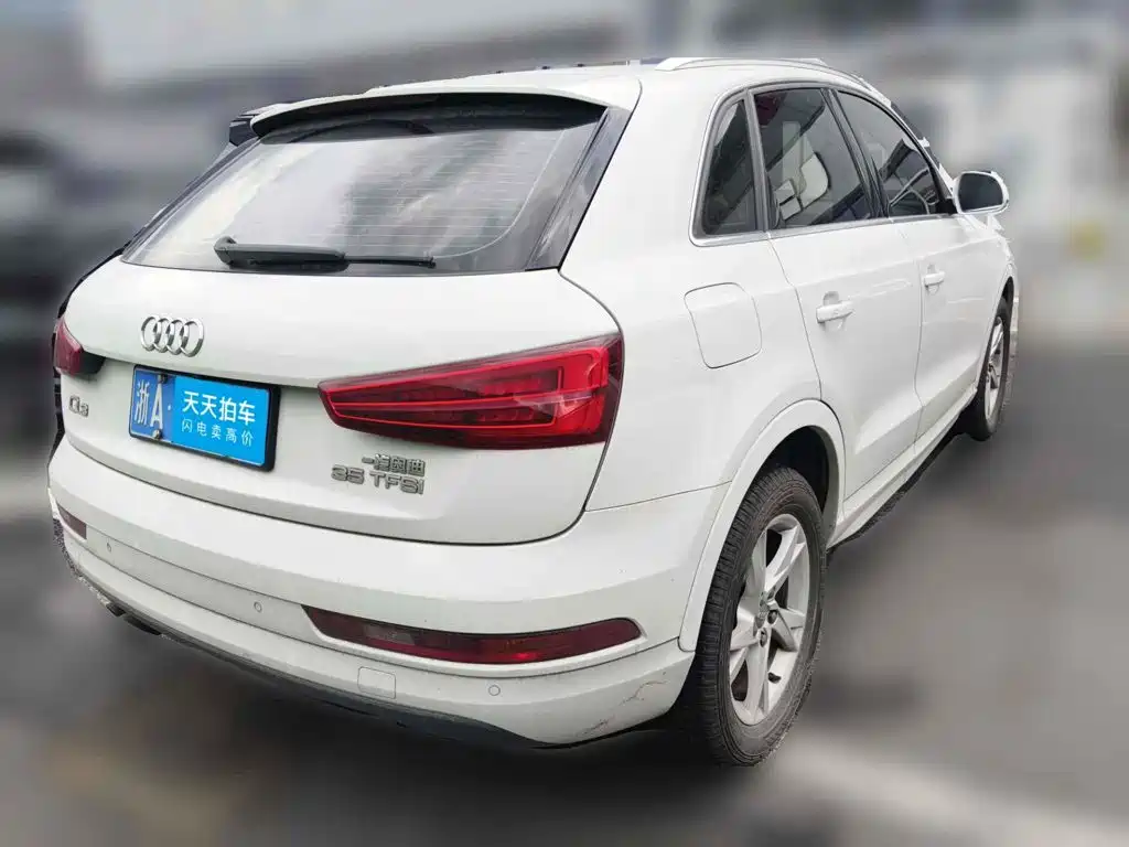 Фото 2 - Audi Q3