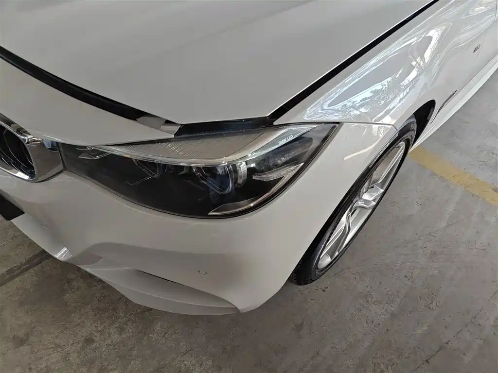 BMW 3 Series GT 2019 320i M Sport Package фото 18