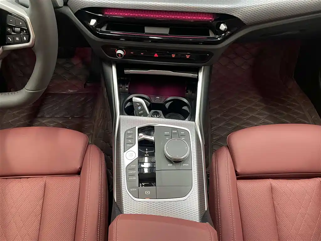 BMW 3 Series 2025 330Li M Sport Night Edition фото 21