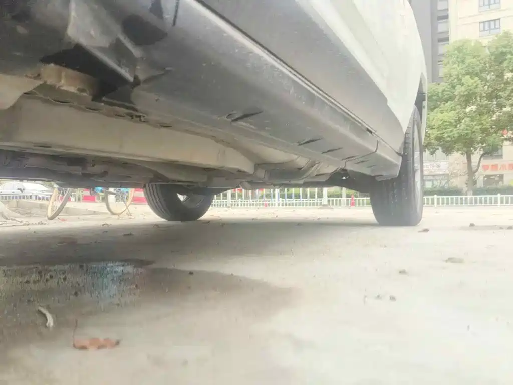 Photo 8 - Jeep Compass (Import)