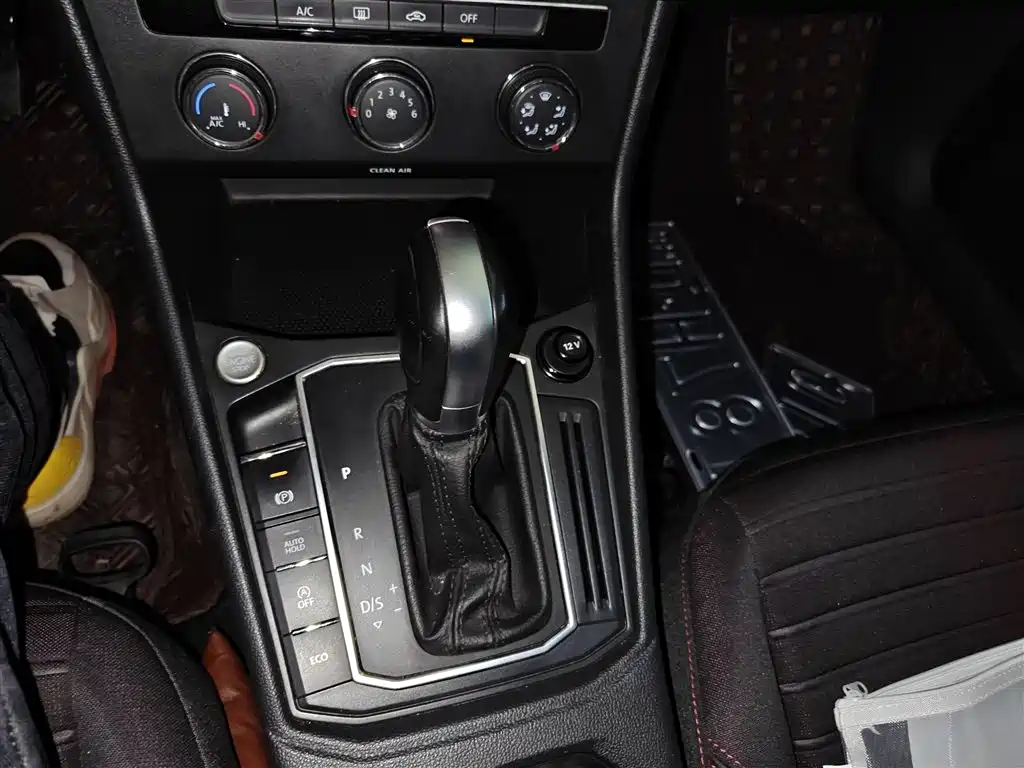 Volkswagen Lavida 2023 280TSI DSG Starlight Comfort Edition фото 10