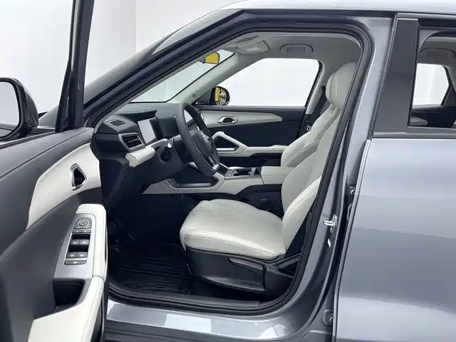 BYD Yuan UP 2026 2025 Model 301KM Navigator