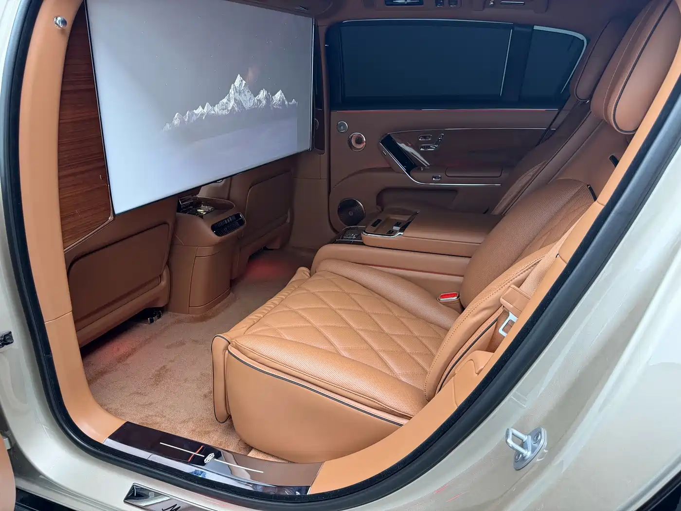 Zunjie S800 2026 2025 Model Extended Range Starlight Executive Edition 4-seater