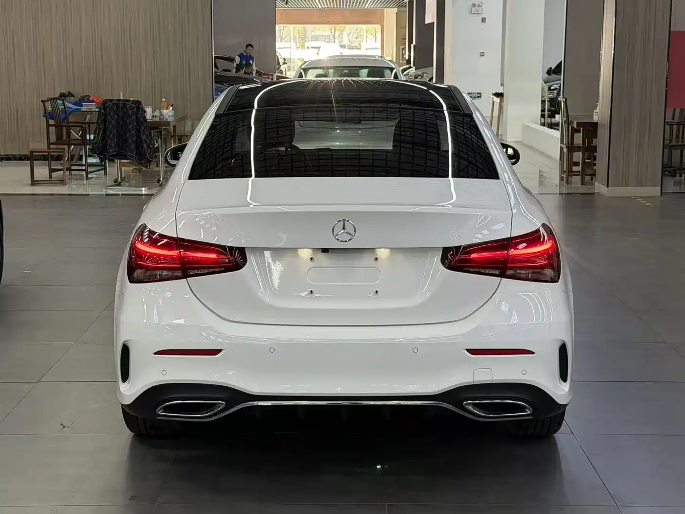 Mercedes-Benz A-Class 2019 A 180 L Sport Sedan фото 4