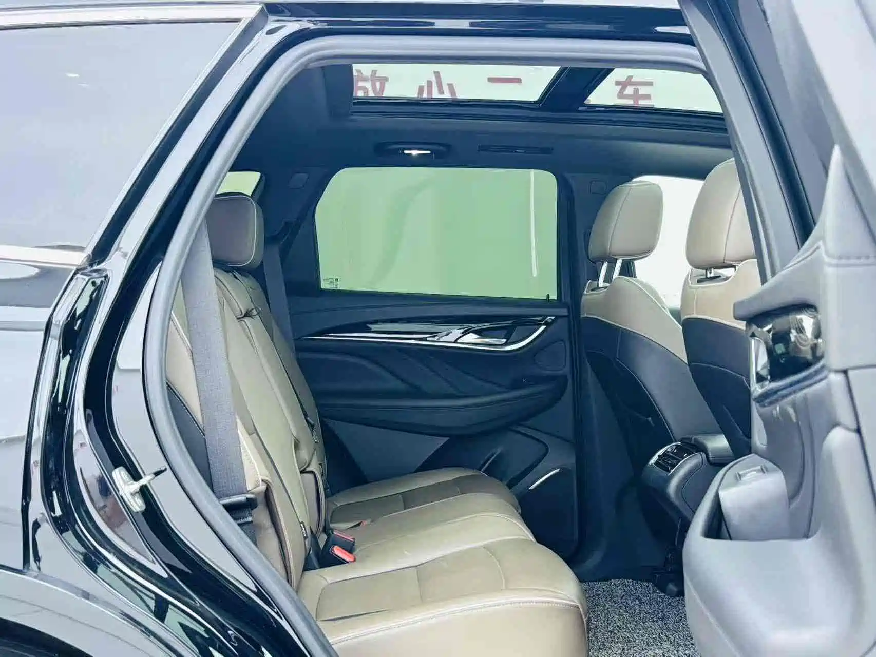 Фото 16 - Buick Enclave