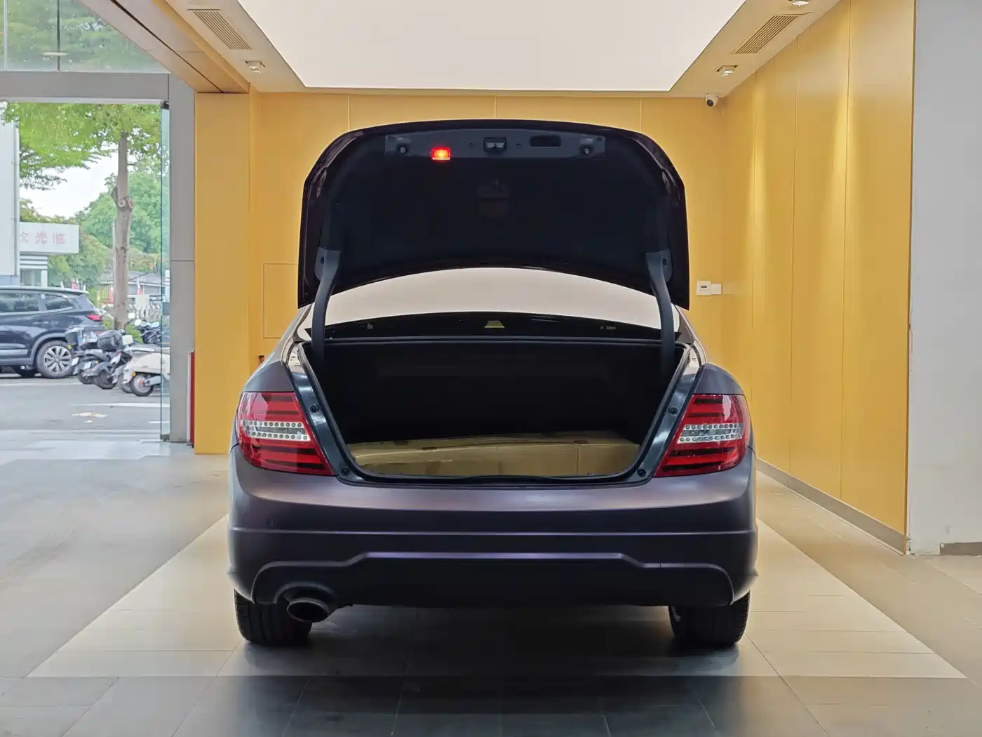 Mercedes-Benz C-Class 2013 C 260 Fashion Grand Edition фото 28