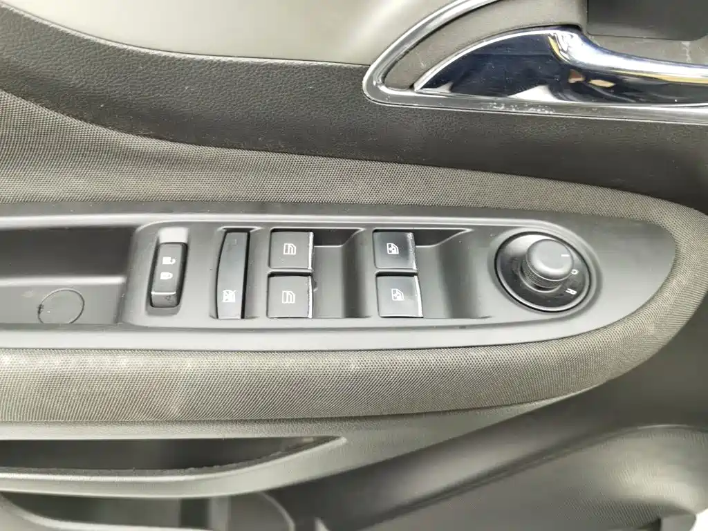 Фото 9 - Buick Encore