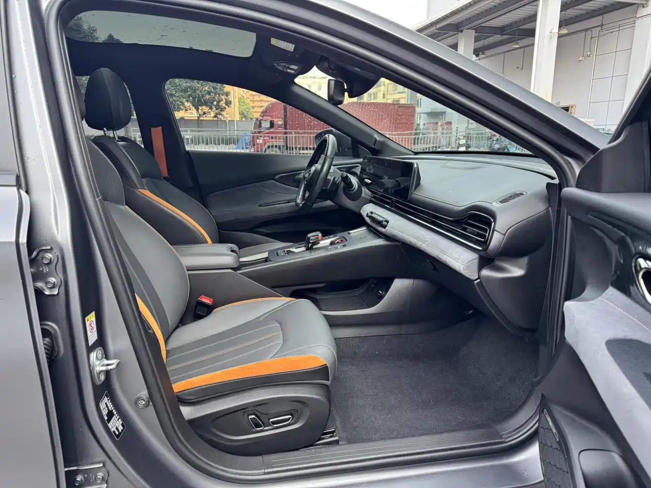 GAC Trumpchi Trumpchi Emkoo 2022 270T DCT J16 R-style Track Edition фото 7
