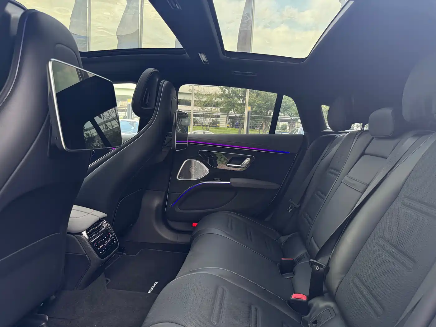 MERCEDES-BENZ EQS AMG