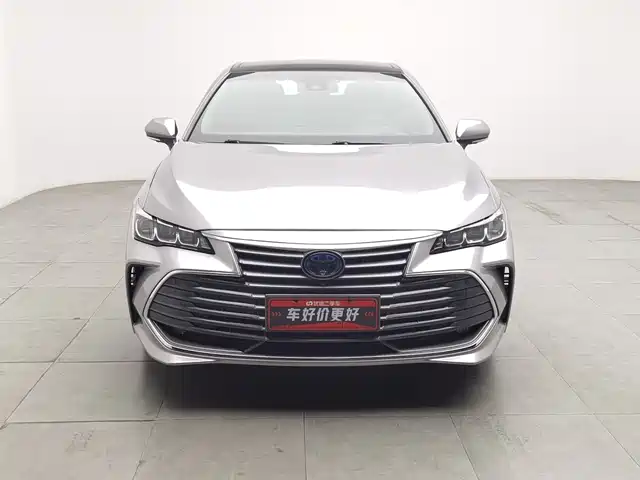 Toyota Avalon 2019 Hybrid 2.5L XLE Premium Edition China VI — фото 3