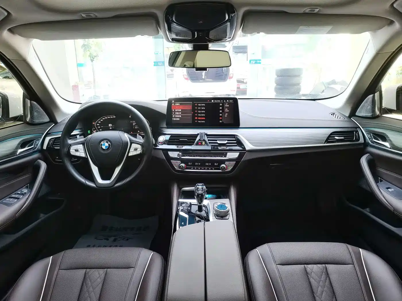 Фото 15 - BMW 5 Series