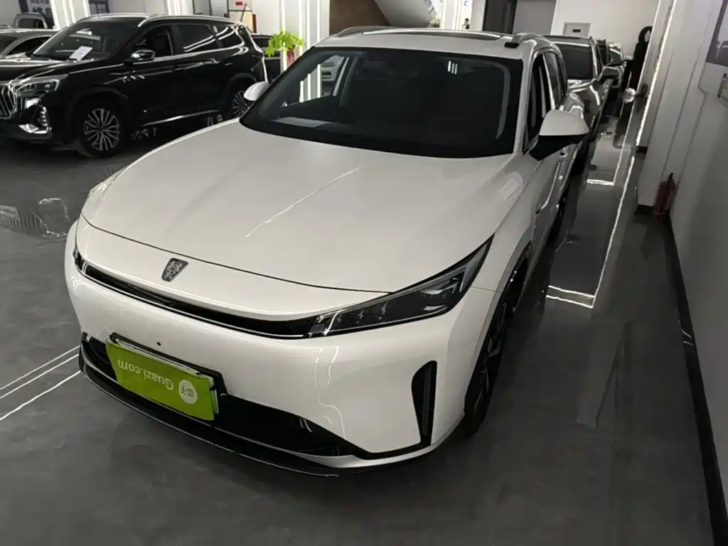Photo 2 - Roewe D5X DMH