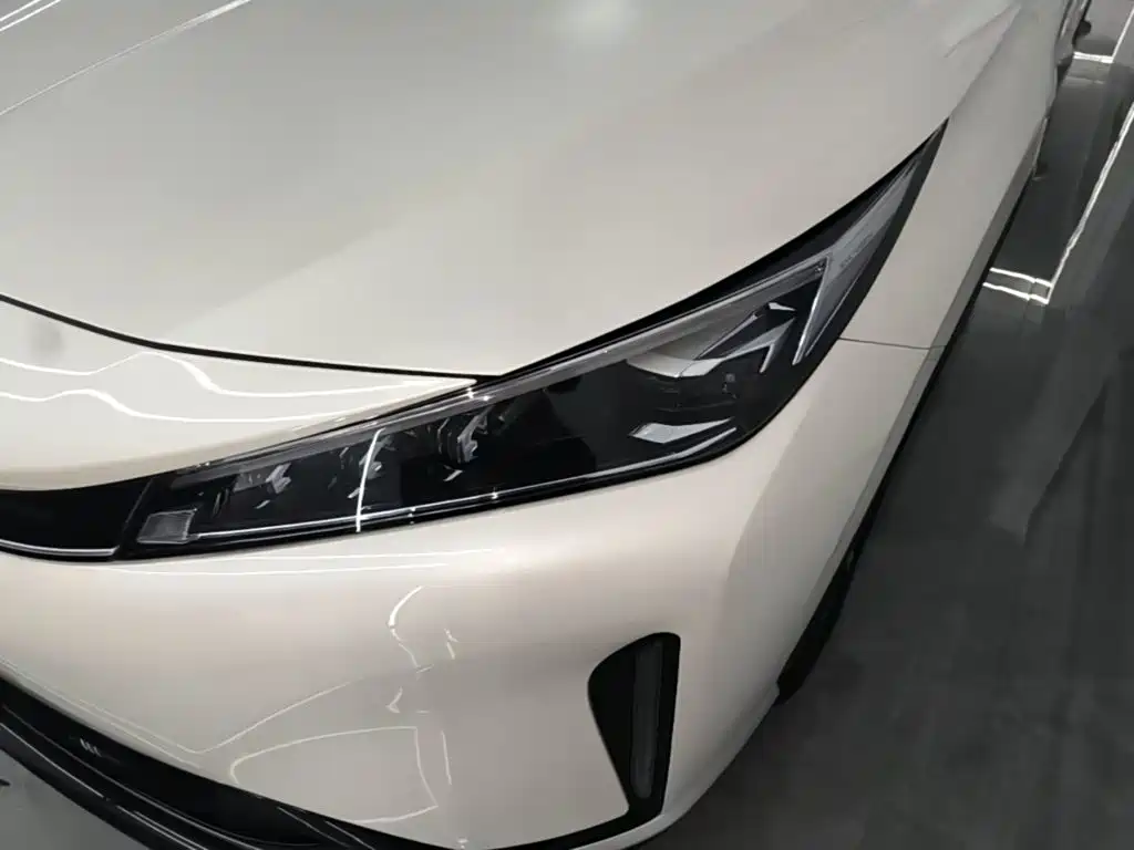 Photo 24 - Roewe D5X DMH