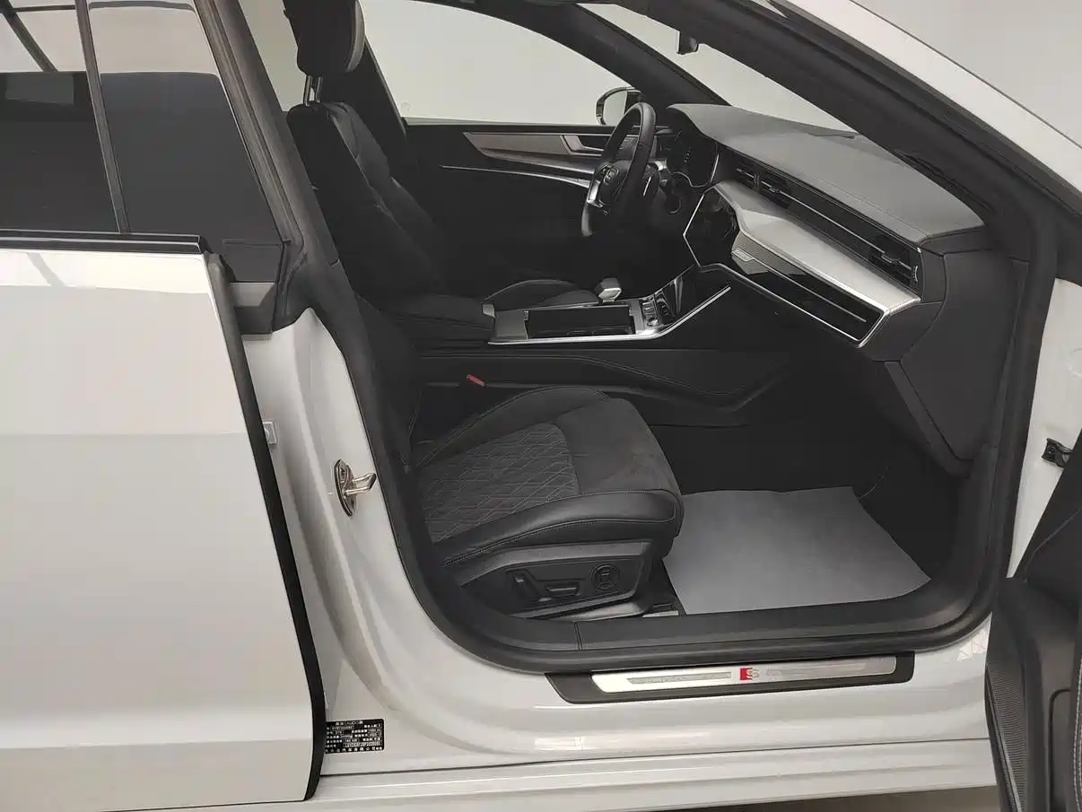 Audi A7L 2026 2024 45 TFSI quattro Premium Luxury