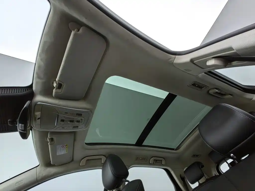 BYD Tang 2019 2018 2.0T Automatic Smart Connection Noble Edition 7-Seater China V