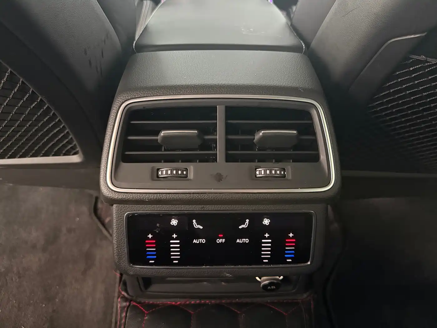 Audi A6L 2024 45 TFSI Premium Dynamic фото 10