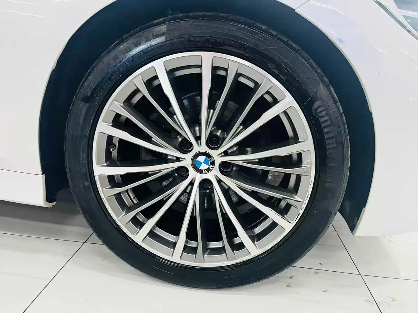 BMW 3 Series 2020 325Li Launch Edition фото 17