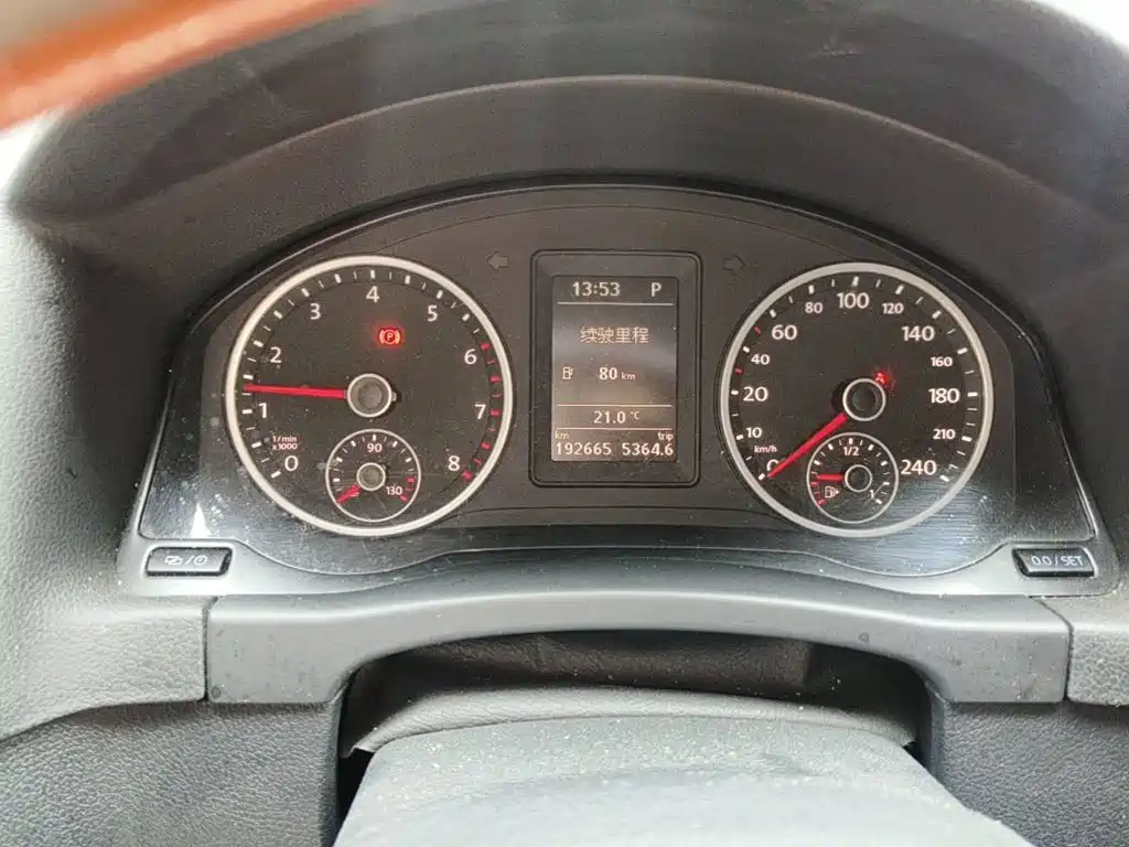 Фото 4 - Volkswagen Tiguan