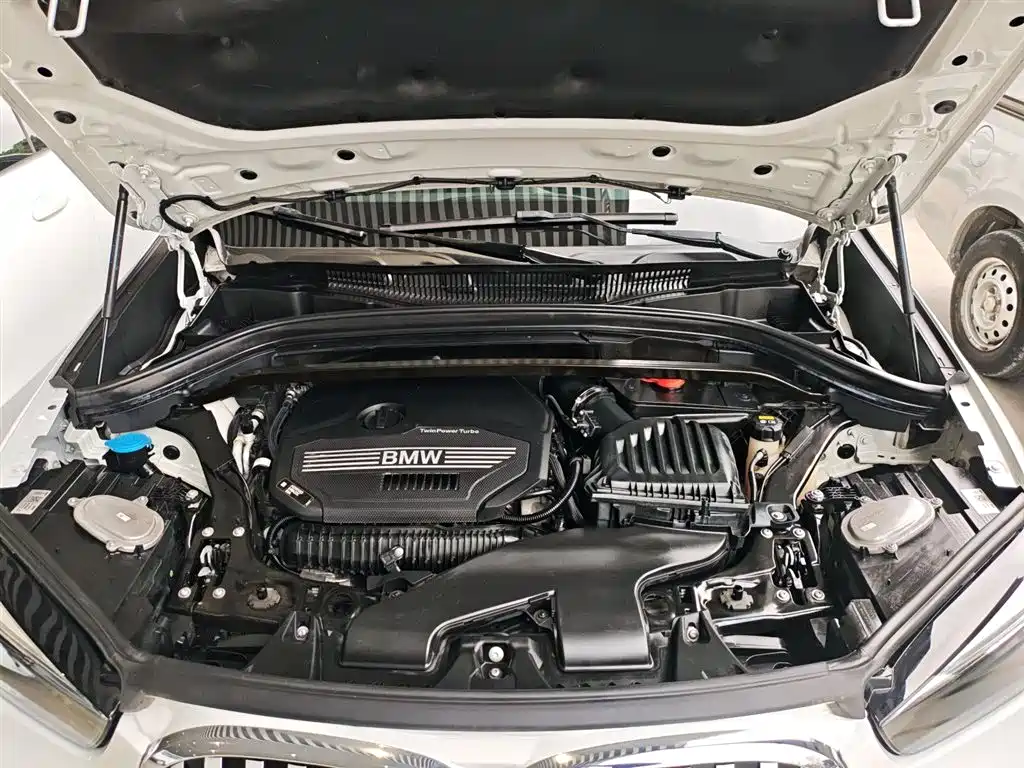 BMW X1 2021 sDrive25Li Leading фото 16