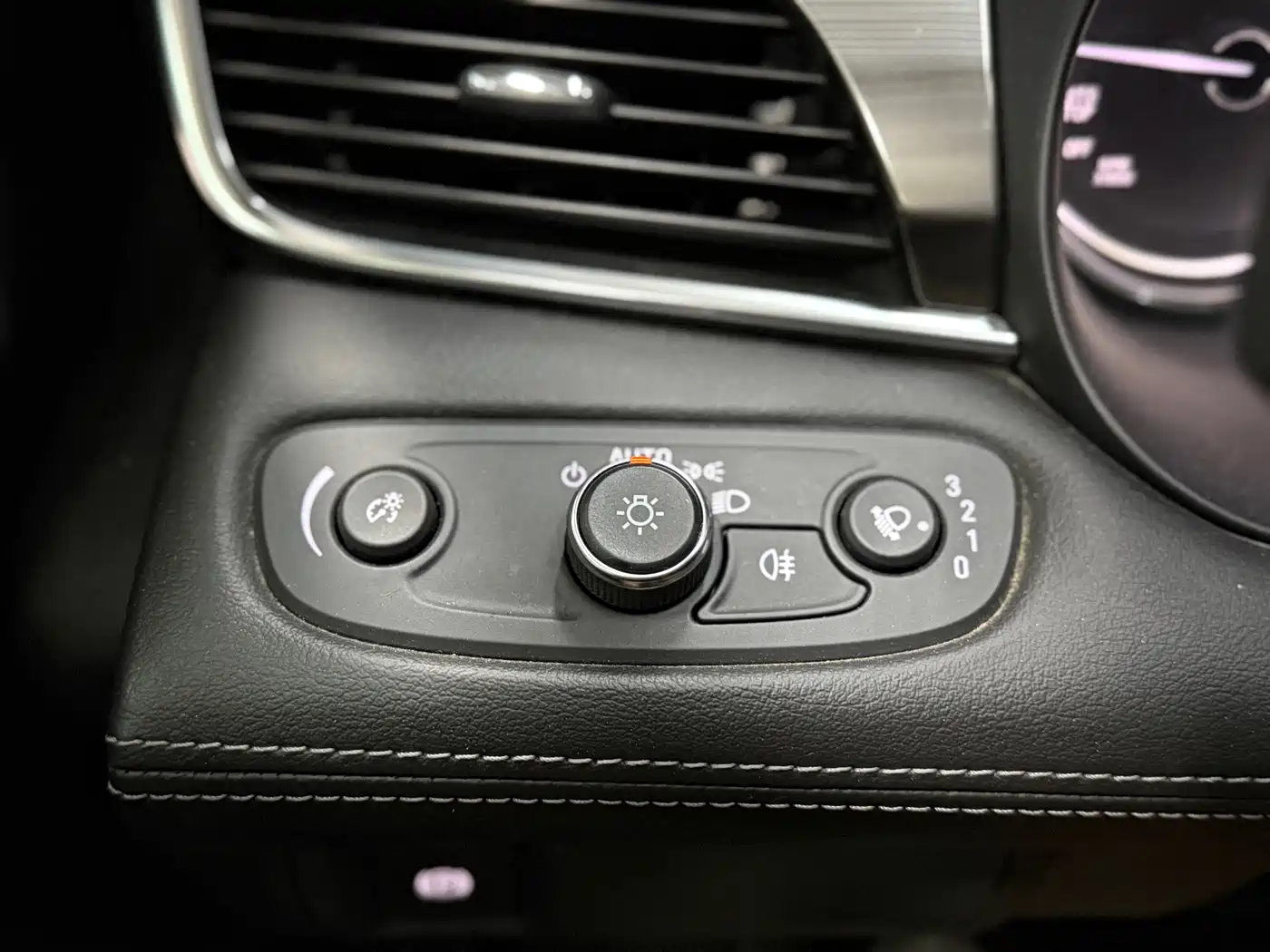 Фото 11 - Buick LaCrosse