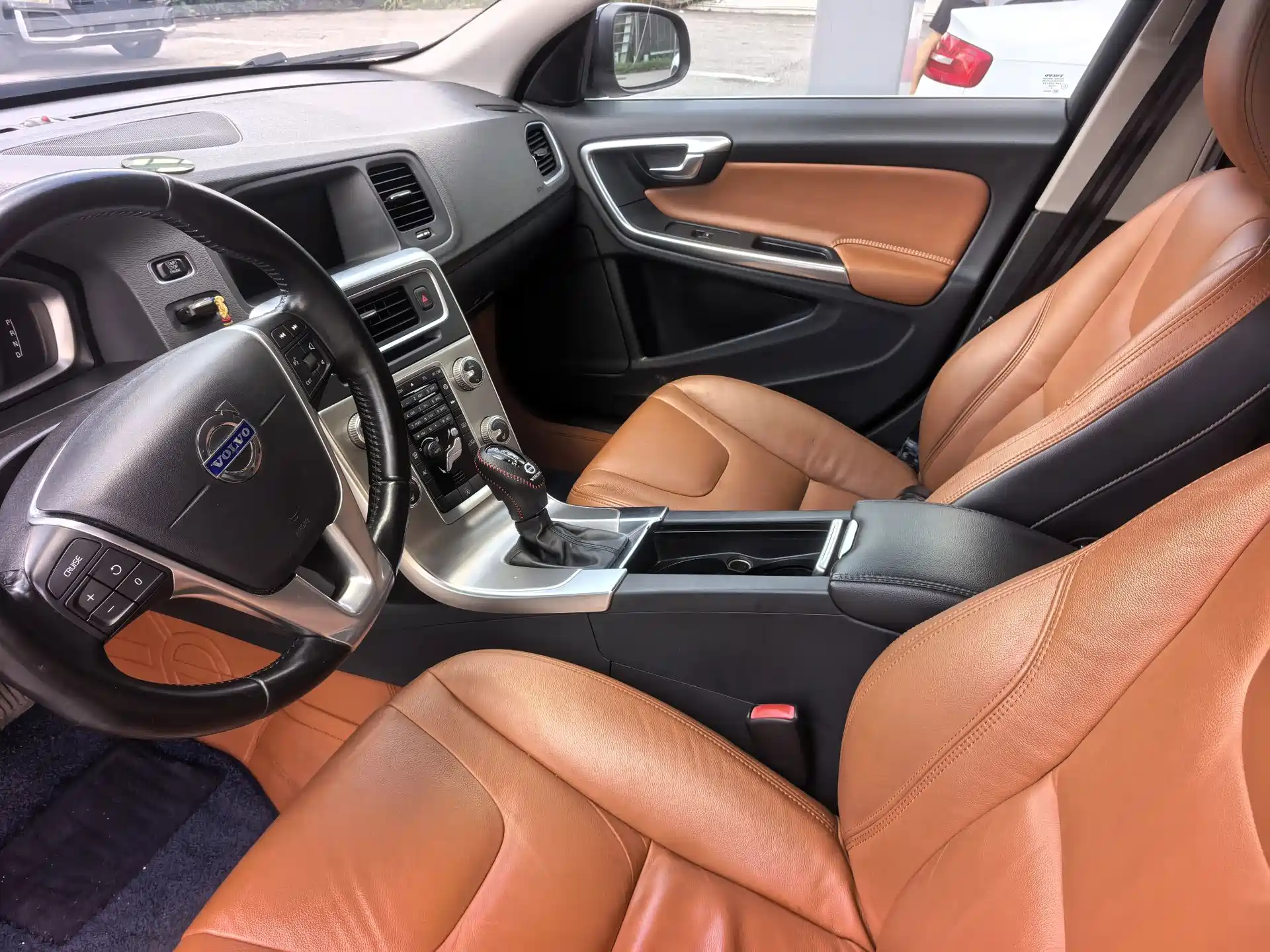 Фото 20 - Volvo S60