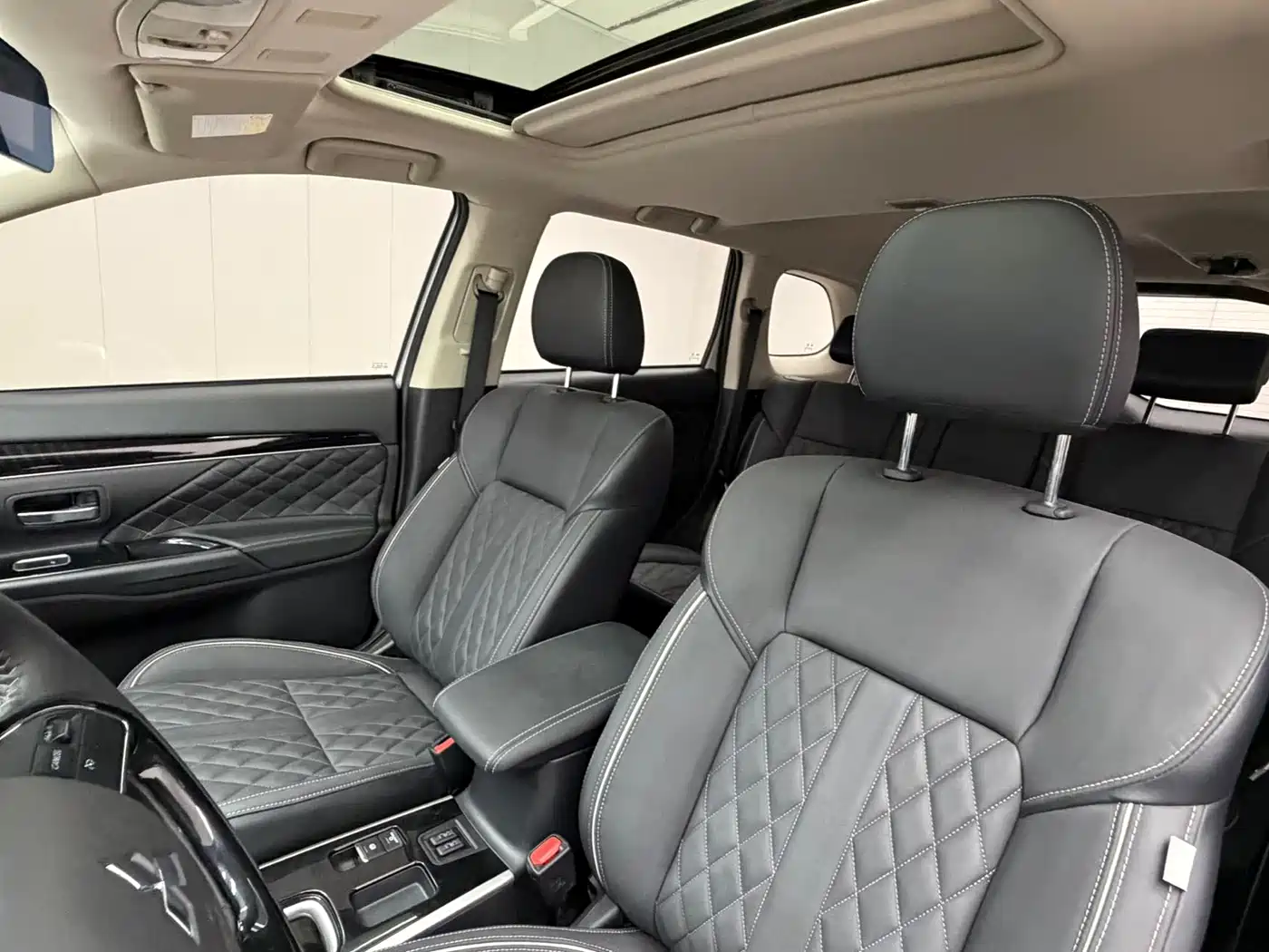 Mitsubishi Outlander 2022 2021 2.0L FWD Comfort Edition 5-seater