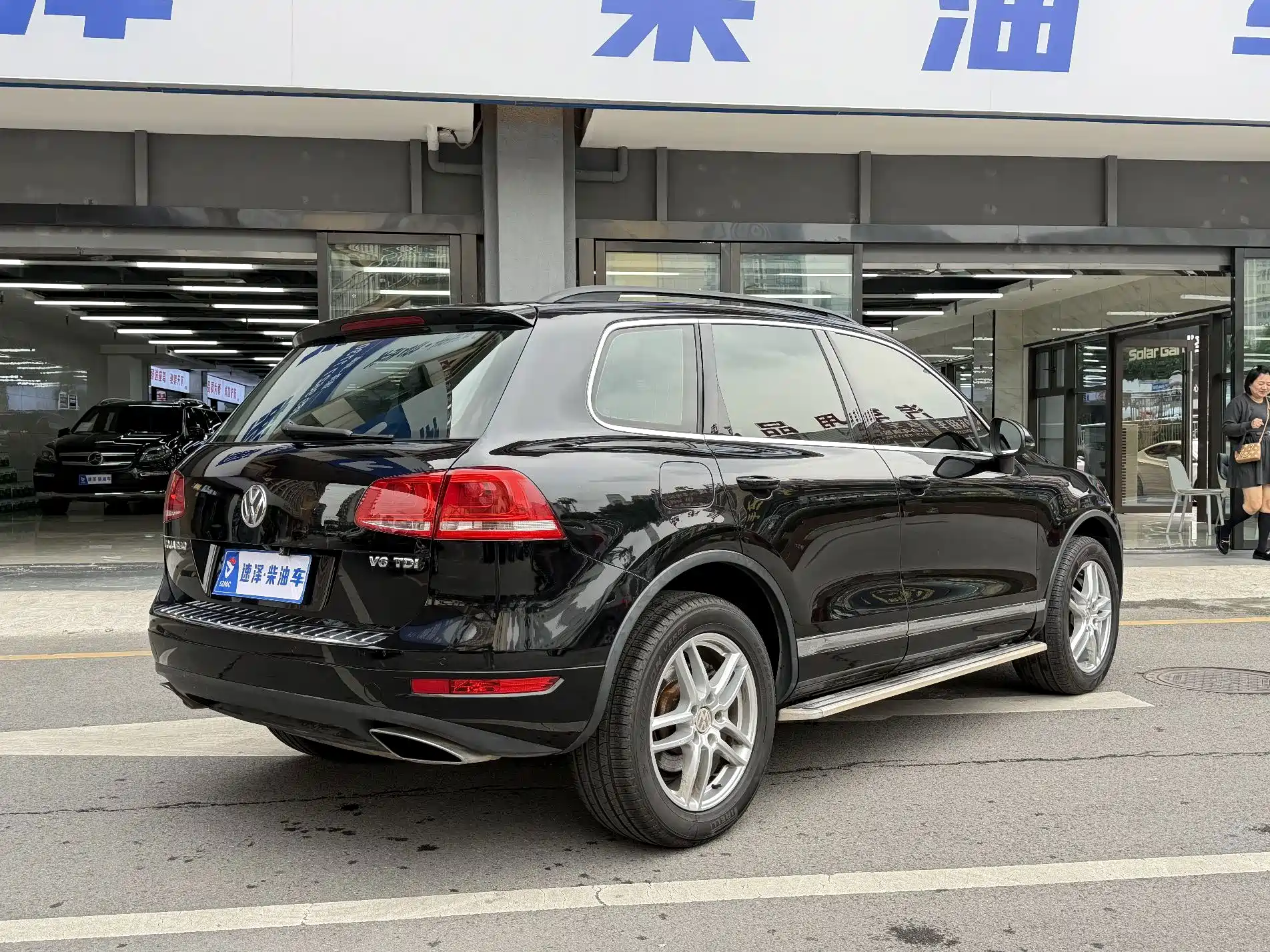 Фото 7 - Volkswagen Touareg