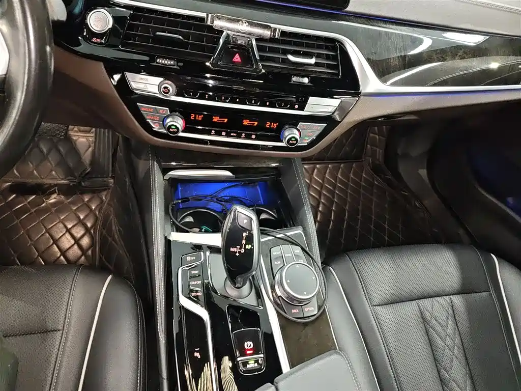BMW 5 Series 2022 Facelift 525Li M Sport Package фото 7