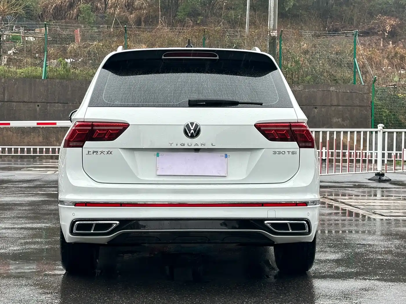Volkswagen Tiguan L 2023 330TSI Auto 2WD R-Line Premium Edition фото 14