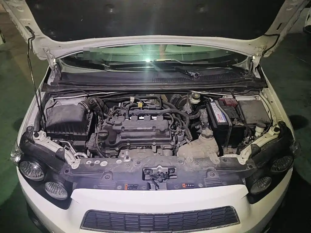 Chevrolet Aveo 2012 2011 Sedan 1.4L MT SE