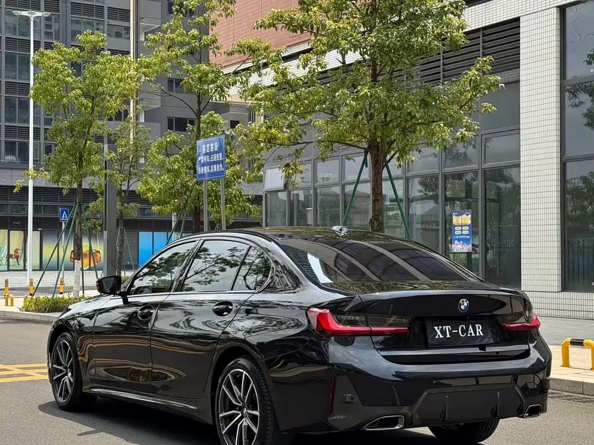 BMW 3 Series 2023 325Li M Sport Package фото 9
