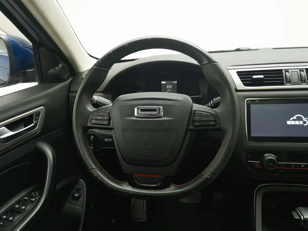 Qoros 5 2018 2018 Facelift 1.6T Automatic Premium