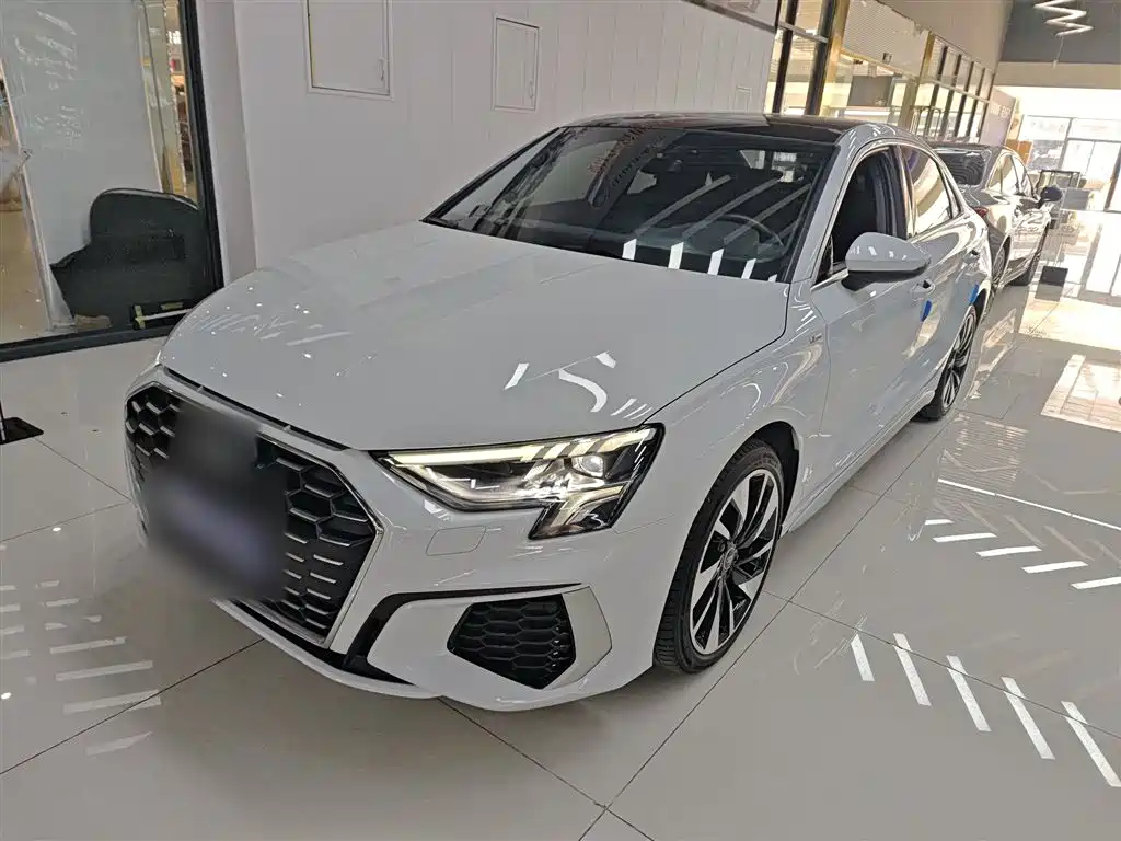 Audi A3 2024 Model A3L Limousine 35 TFSI Fashion Sport