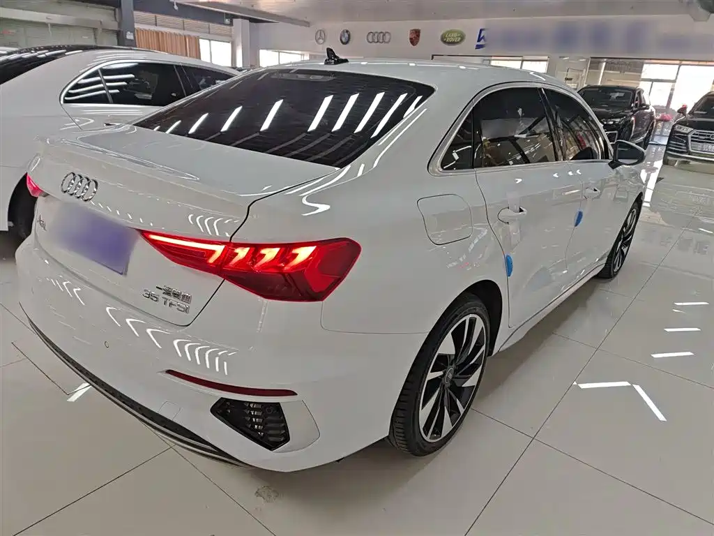 Audi A3 2024 Model A3L Limousine 35 TFSI Fashion Sport фото 7