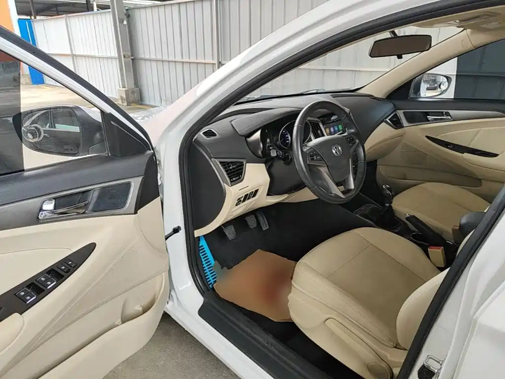 Changan Eado 2017 2016 1.6L Manual Trend