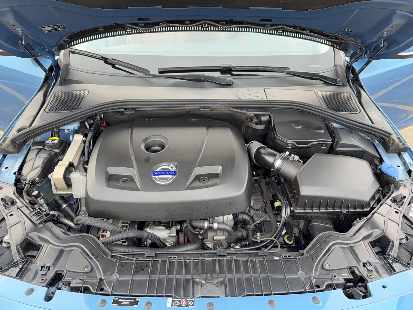 Фото 16 - Volvo V60