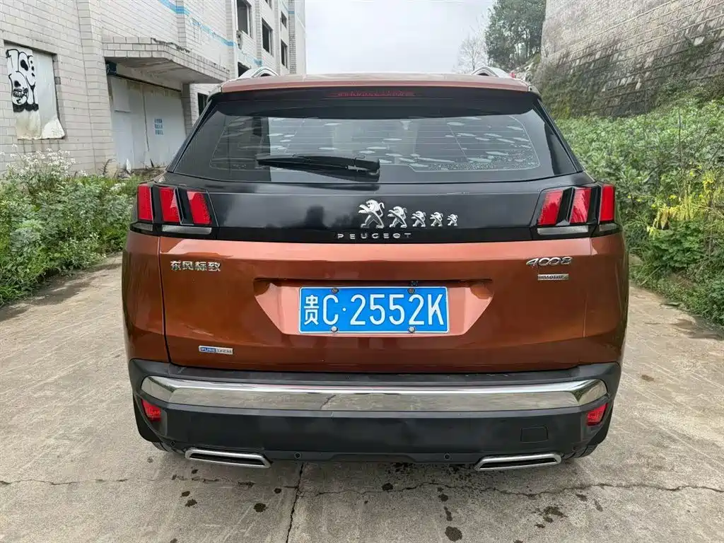 PEUGEOT 4008