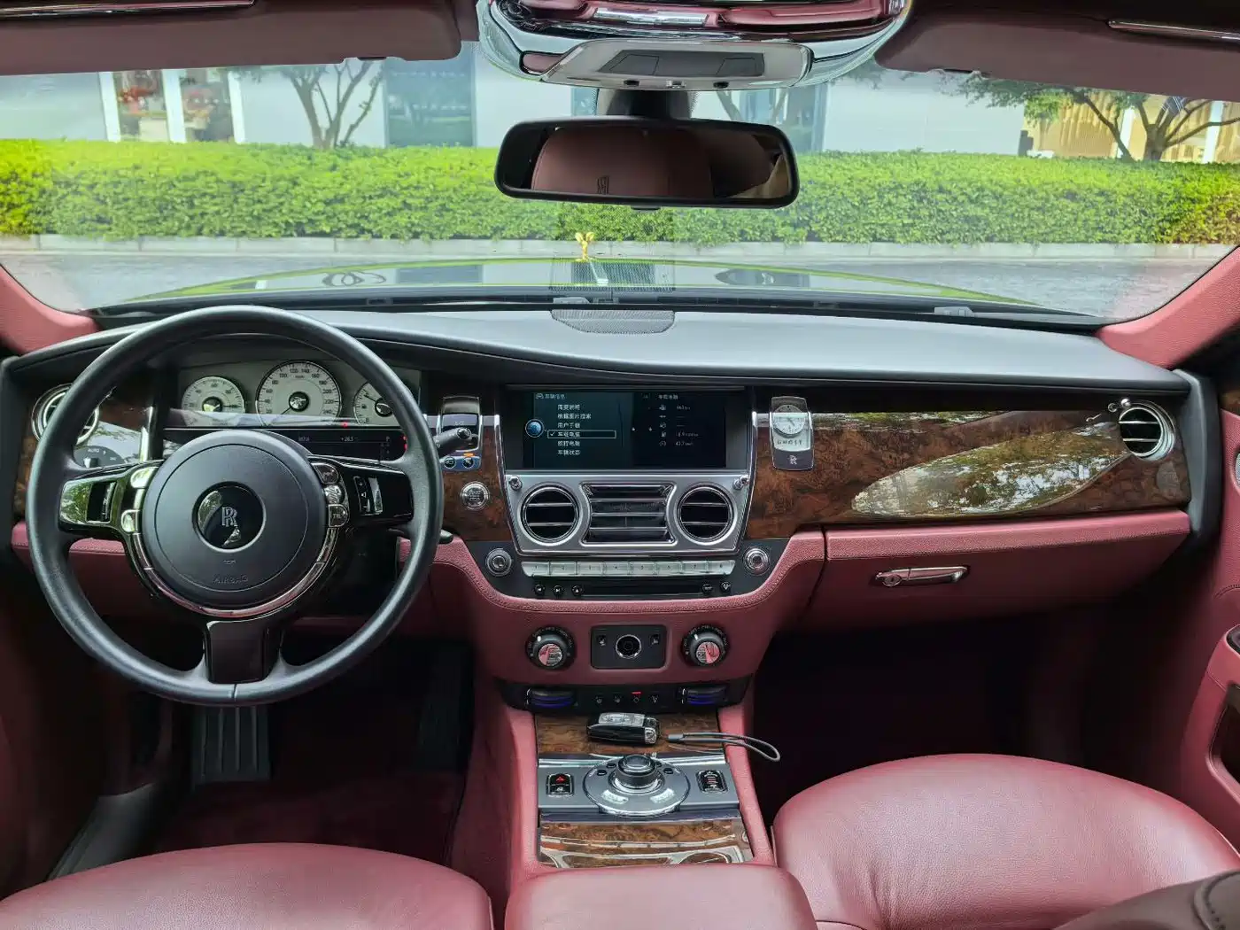 Rolls-Royce Ghost 2012 2010 Model 6.6T Standard