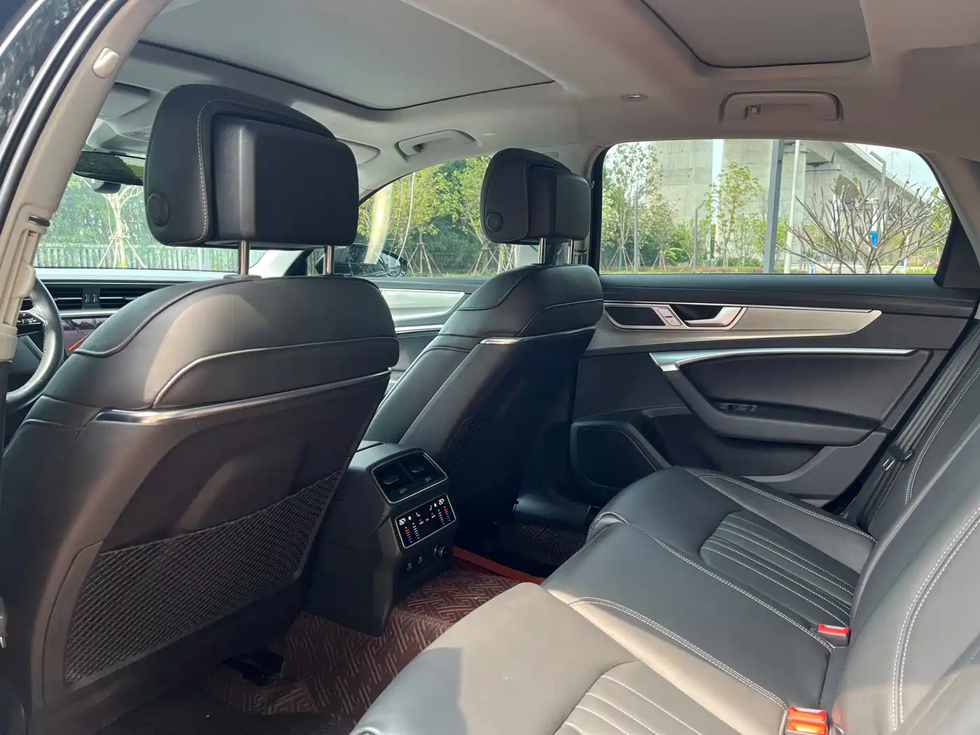 Audi A6L 2024 45 TFSI Premium Elegance фото 6