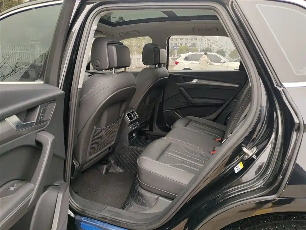 Audi Q5L 2022 Facelift 40T Luxury Dynamic фото 22