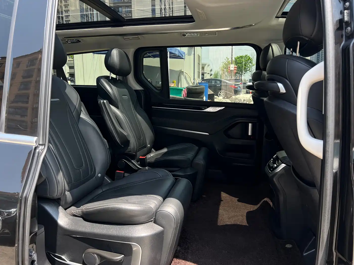 SAIC Maxus Maxus G20 2020 2.0T Gasoline Automatic Luxury Executive фото 22