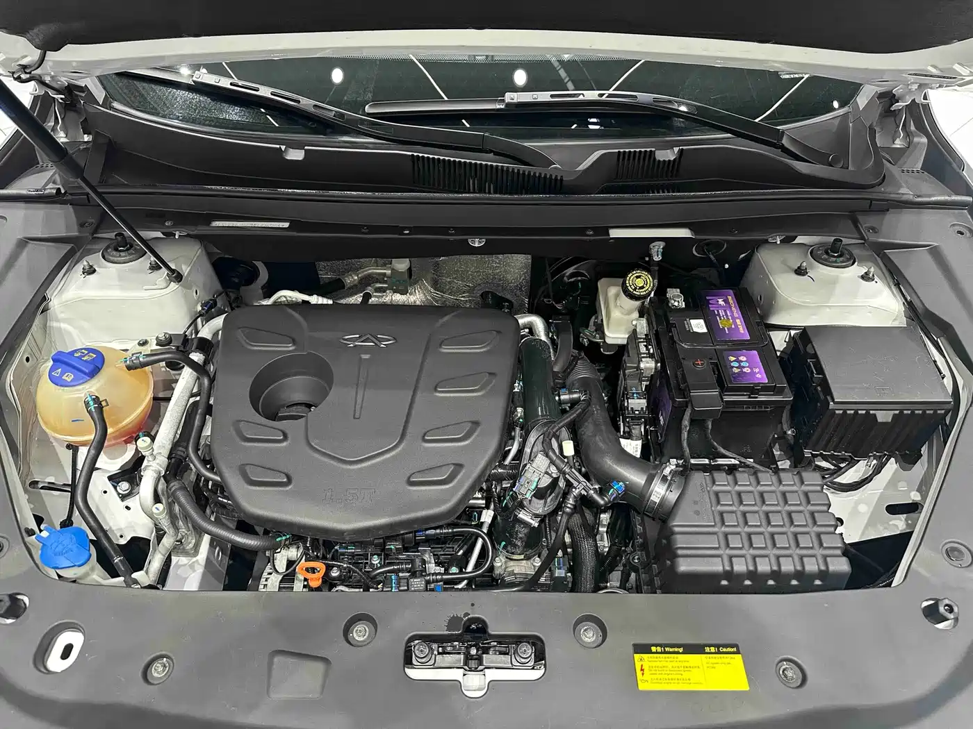 Jetour X70 PLUS 2021 2021 Facelift 1.5T DCT Mountain PRO 7-Seater
