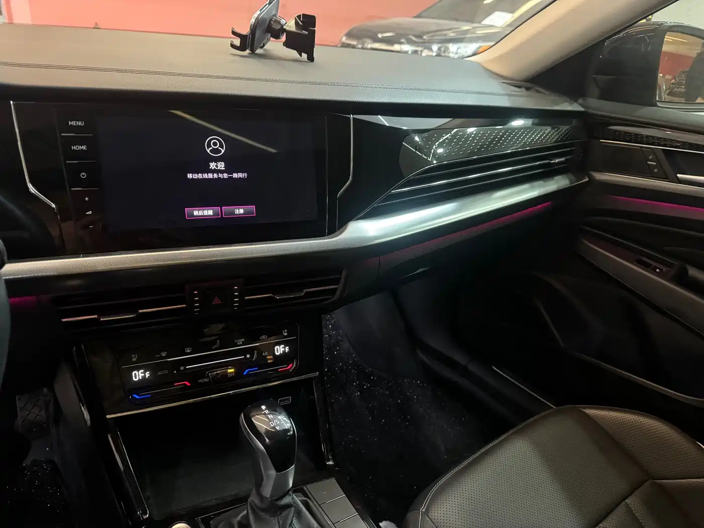 Volkswagen Passat 2024 380TSI Starlight Luxury Edition фото 6