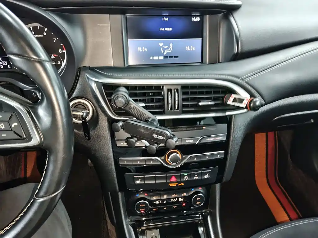 Infiniti QX30 2017 2017 Model 1.6T 2WD Sport