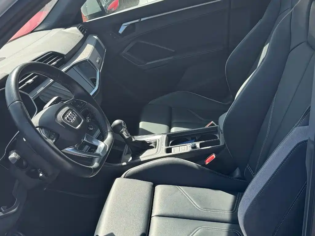Фото 6 - Audi Q3