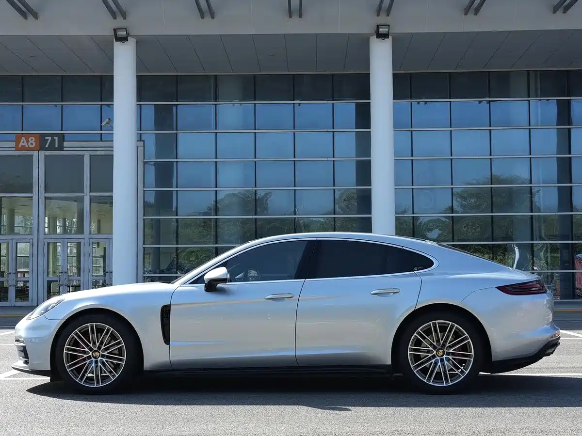 Porsche Panamera 2017 Panamera 4S 2.9T фото 2