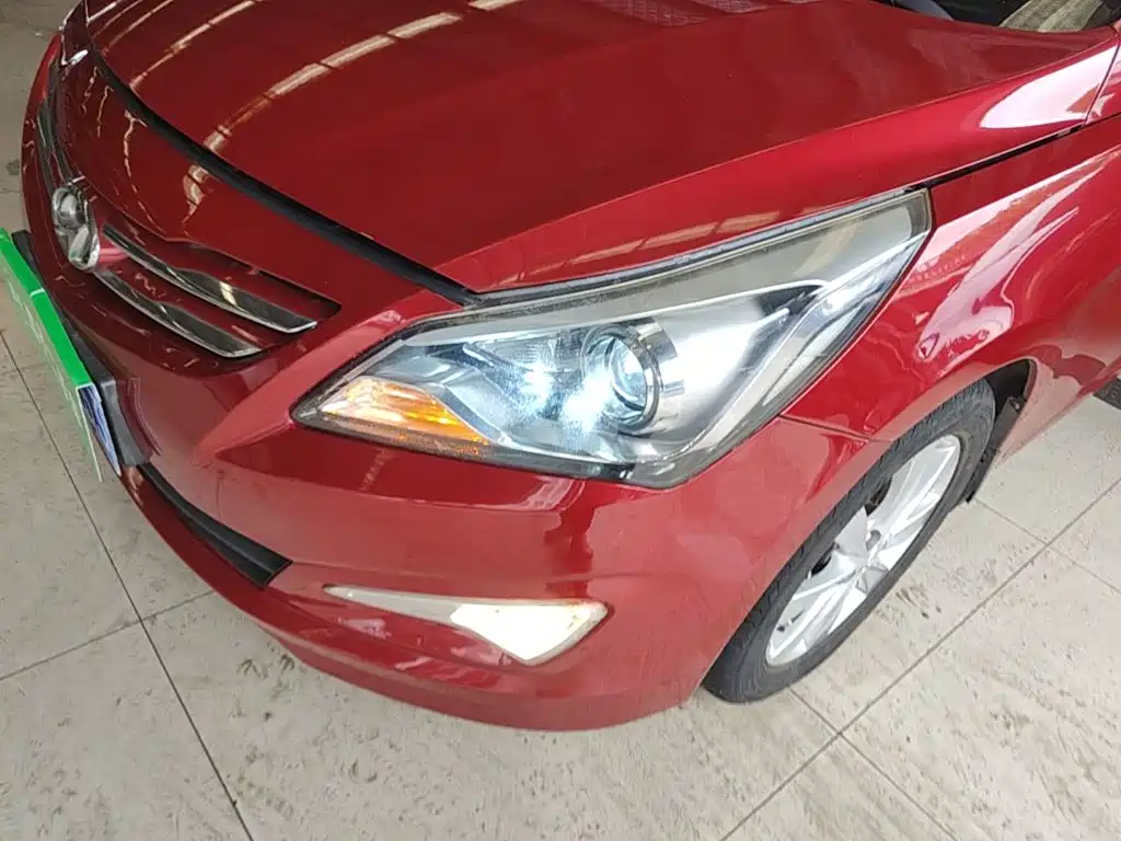 Hyundai Reina 2015 2014 Model 1.6L Automatic TOP
