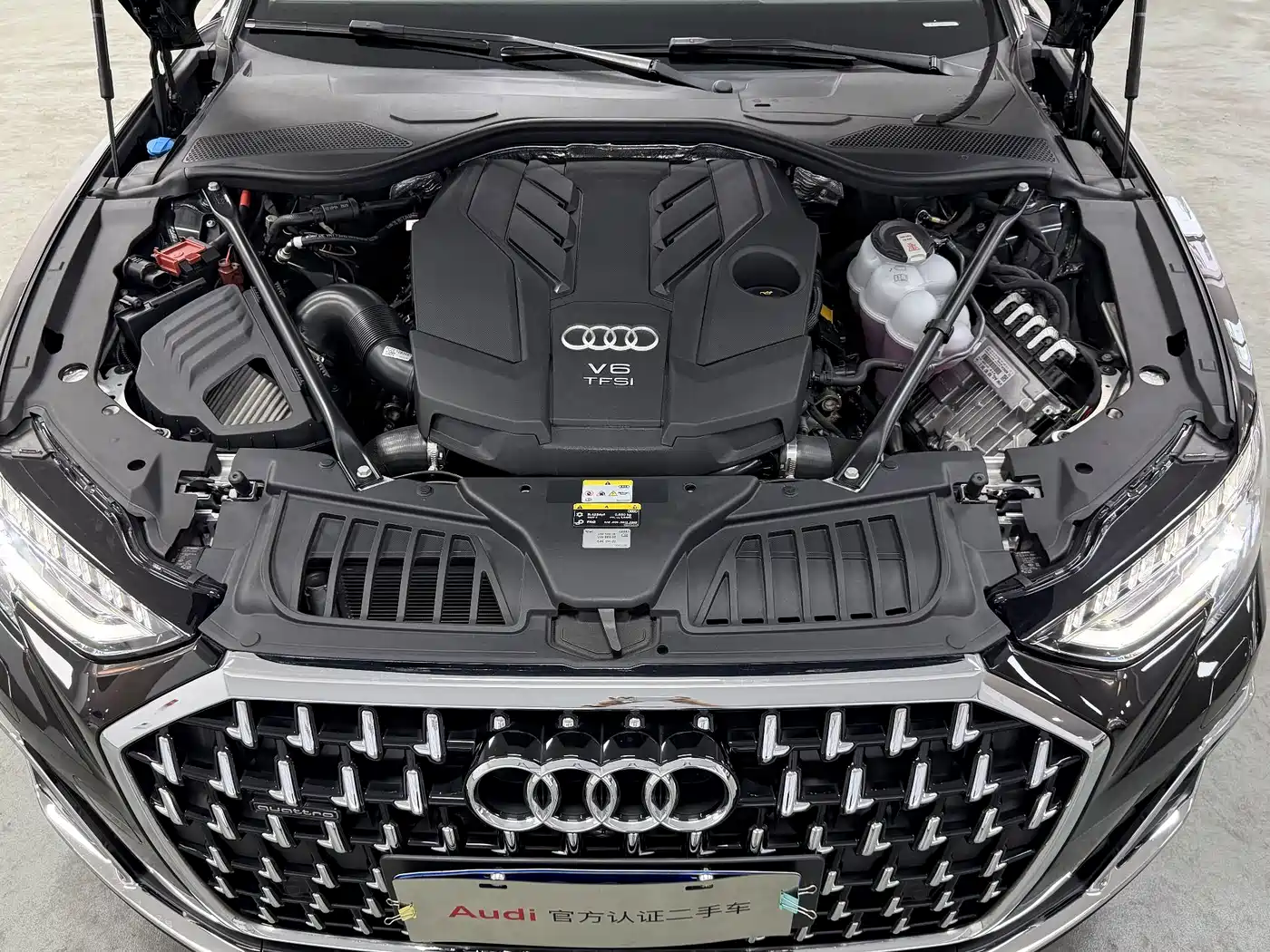 Audi A8 2025 2024 Model A8L 50 TFSI quattro Premium Selection