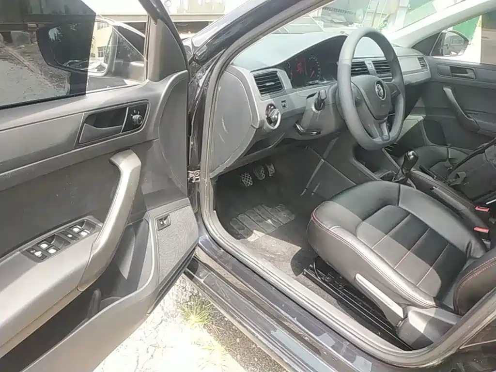 Фото 16 - Volkswagen Santana